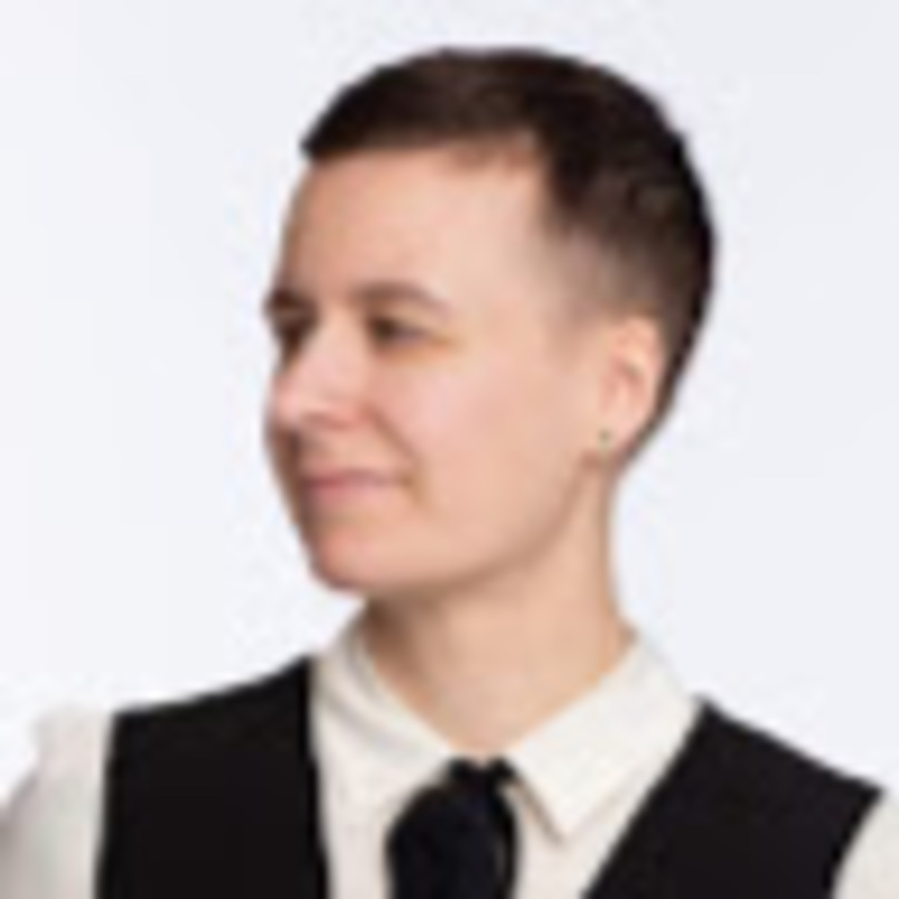 Meet your Posher, Angela